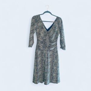 NWT Laundry By Shelli Segal Ruched V Neck Long Sleeves Green & Cream Dress. 4